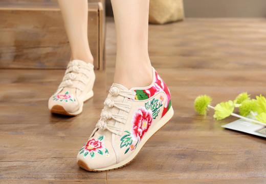 LBJ 805-13  秋季新款老北京绣花布鞋民族风 商品图3