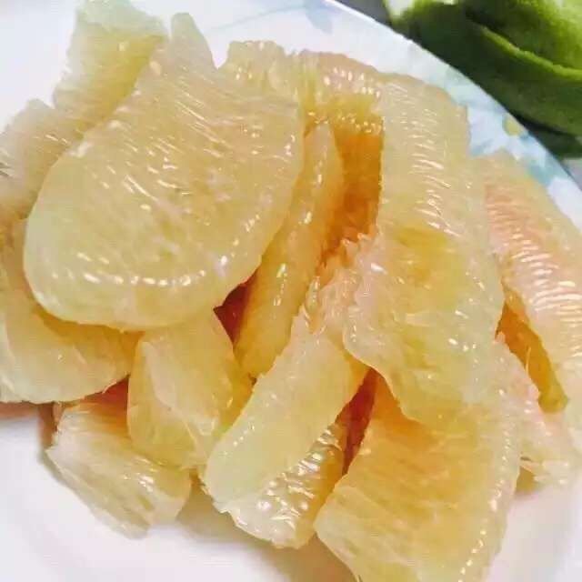 收到货以后需要放置通风处辞水,也就是大家常说的消水, 辞水后的文旦