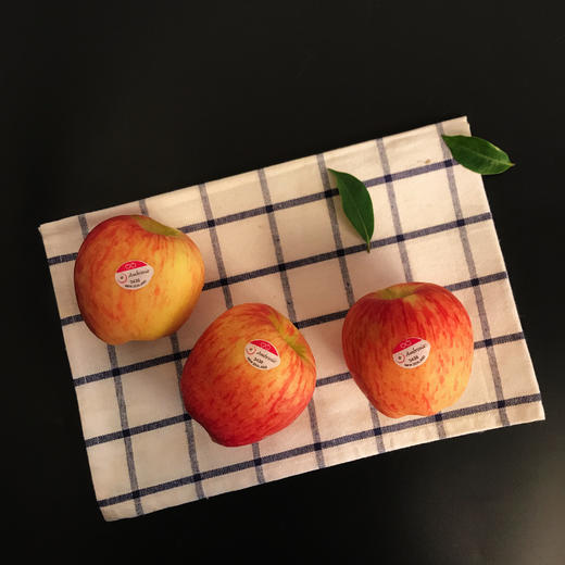 新西兰安波西亚神仙果清脆甜多汁爽口