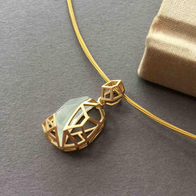 镂空款冰种翡翠加几何金工艺吊坠18k黄金镶嵌