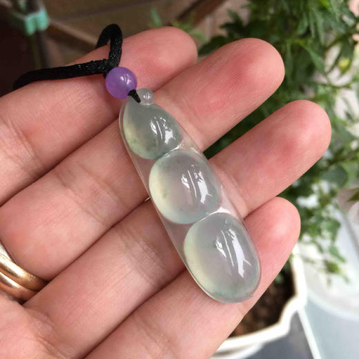 翡翠冰种飘花大福豆 商品图6