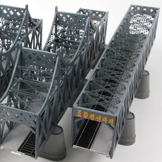 特尔博1:1300鸭绿江大桥模型丨合金仿真模型丨收藏精品丨商务礼品丨