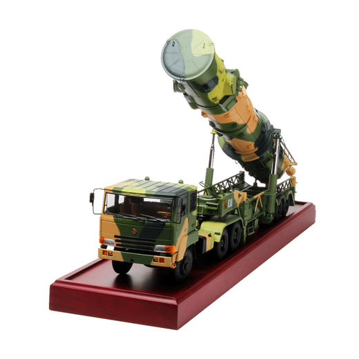 特尔博1:30东风21d导弹发射车模型丨合金仿真军事模型丨收藏精品丨