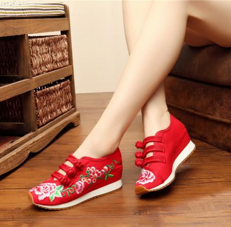 LBJ 805-12  新品首发牛筋厚底优雅绣花鞋 商品图0