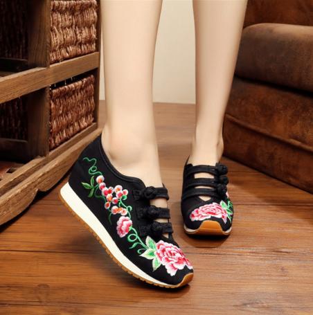 LBJ 805-12  新品首发牛筋厚底优雅绣花鞋 商品图2