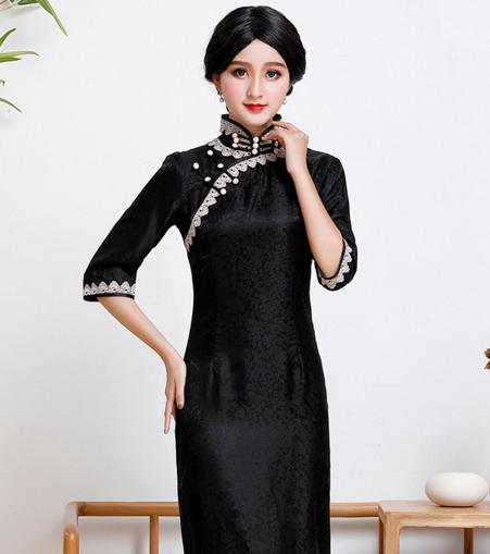 QC1697349  重磅真丝香云纱高端旗袍 商品图0