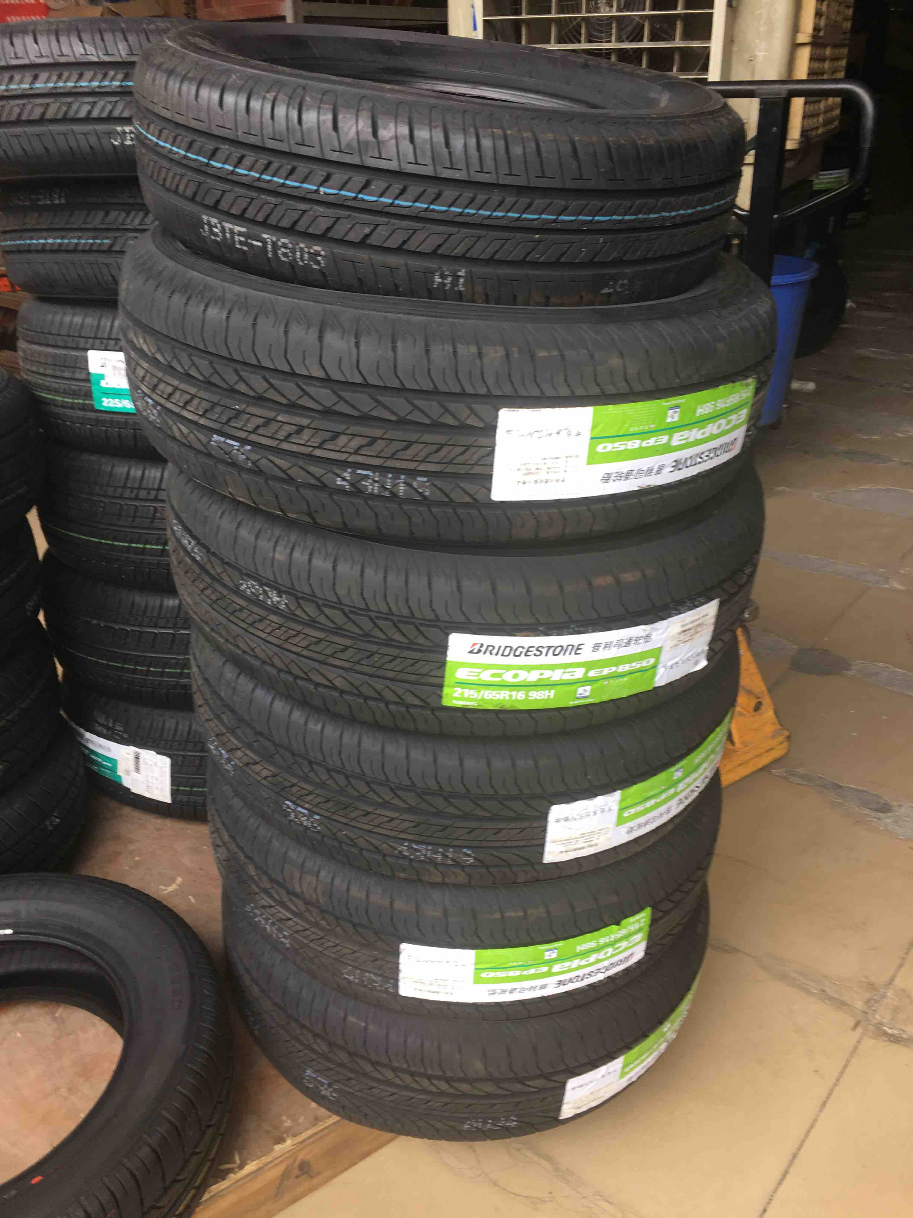 普利司通 ep850 215/65r16 98h