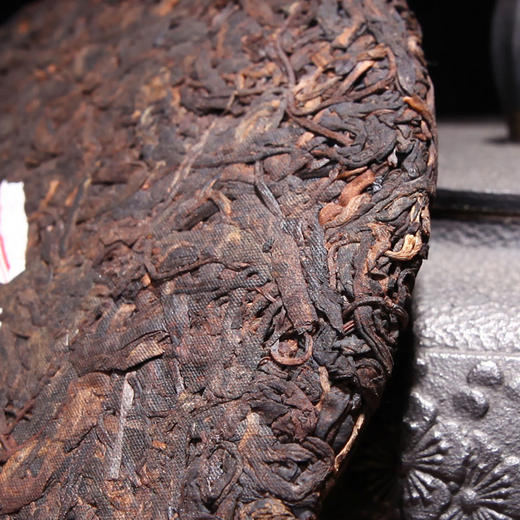 头春茶发酵熟茶 2017吉顺号名山系列 云南普洱茶熟茶老布朗357g 商品图2