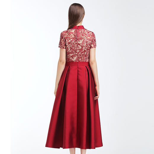 EITIE爱特爱春夏新款女装时尚优雅高领刺绣宴会晚礼服连衣裙5677309 商品图2