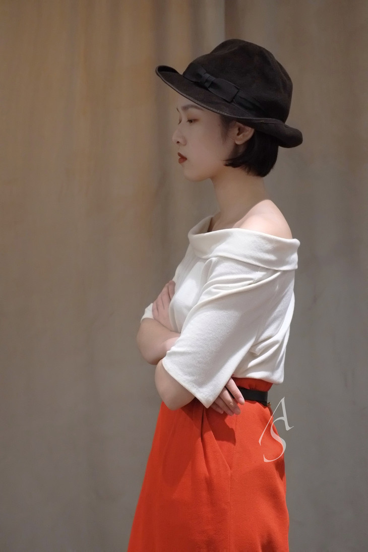 sybilla米色船形翻领上衣