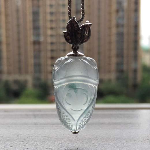 翡翠高冰种飘花知了18k白金钻石镶嵌 商品图9