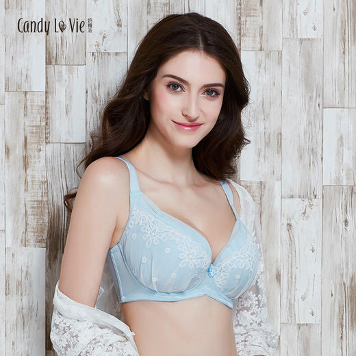 奶糖派 初遇浅蓝色 甜美可爱 少女蕾丝大罩杯文胸 大码内衣舒适 商品图1