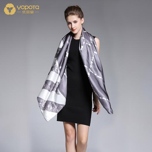 优品堂“雍容华贵”重磅桑蚕丝丝巾披肩围巾两用140方巾 商品图3