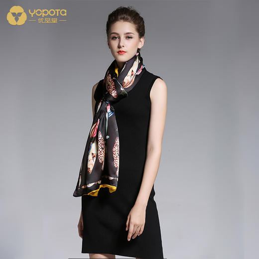 优品堂“恋恋不忘”100%桑蚕丝双层双色披肩围巾两用围巾 商品图3