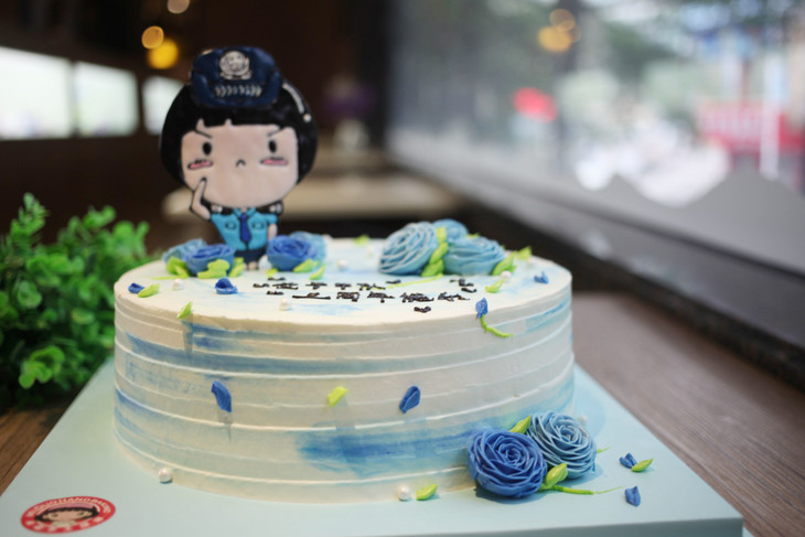 场景主题蛋糕系列女警蛋糕如图款式新鲜水果动物性淡奶油