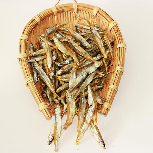 出口到日本卖1美金一条 鸭绿江春生鱼干/白鳔鱼干 一口一个鲜