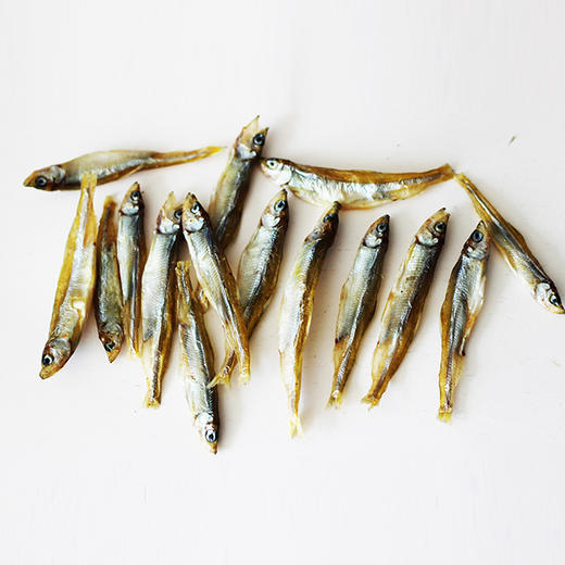 出口到日本卖1美金一条 鸭绿江春生鱼干/白鳔鱼干 一口一个鲜