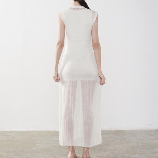 精纺圆领无袖羊绒连衣裙 SJF17W075N 商品图1