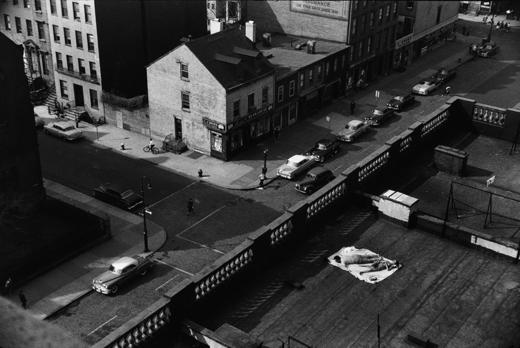 艾略特•厄威特的纽约（继布列松之后的马格南图片社核心人物、纪实摄影大师献给纽约的黑白赞歌，构成平常生活的“非决定性瞬间”） 商品图1