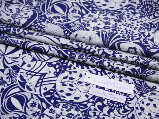 FJLT563X  印花方巾 99元/块 邮费到付 商品图1