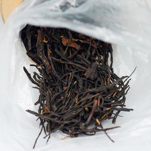 【中国红】礼茶--云南滇红200克古树茶 商品图3