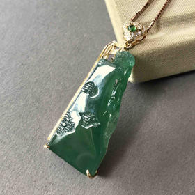 冰种湖水绿步步高升，府上有龙18k黄金钻石镶嵌