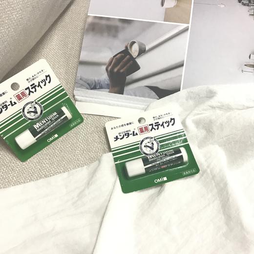 现货▲日本近江兄弟薄荷滋唇膏4g 保湿无色防干裂护唇口红打底 男女可用 商品图1