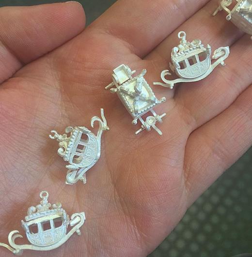 北京仓｜Alex Monroe-Jubilee Carriage-禧马车 项链［英国设计师］ 商品图4