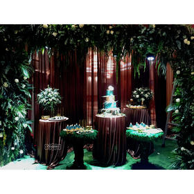 墨绿色复古系列——婚礼甜品桌