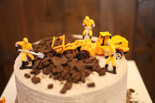场景主题蛋糕系列｜挖土机1施工工地场景，如图款式，新鲜水果，动物性淡奶油~ 商品图2