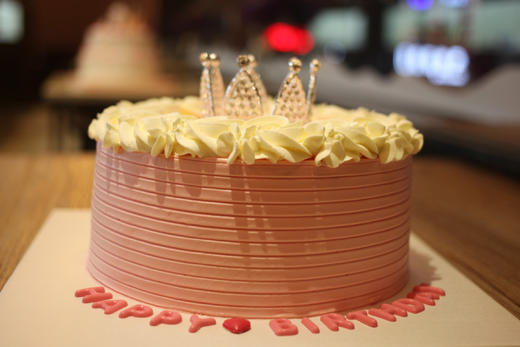 女士款  一圈白花小皇冠 商品图1