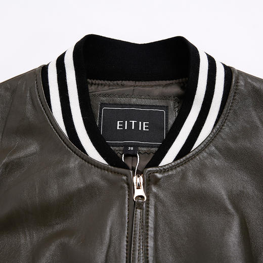 eitie爱特爱秋冬新款修身后背图案皮衣机车短外套皮夹克女装5493138x