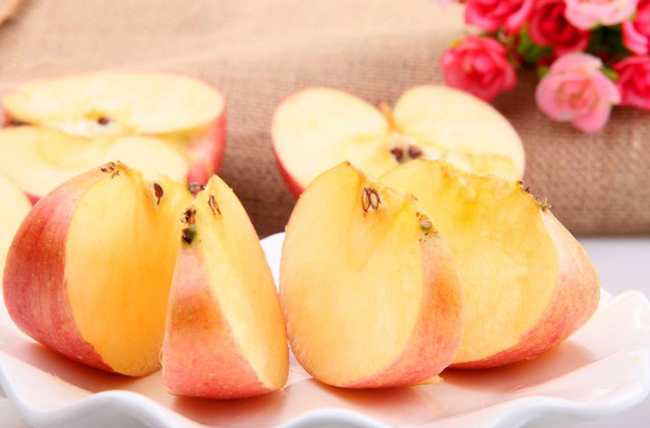 9】【良品甄选】 山东条纹红富士苹果 9个(约4.