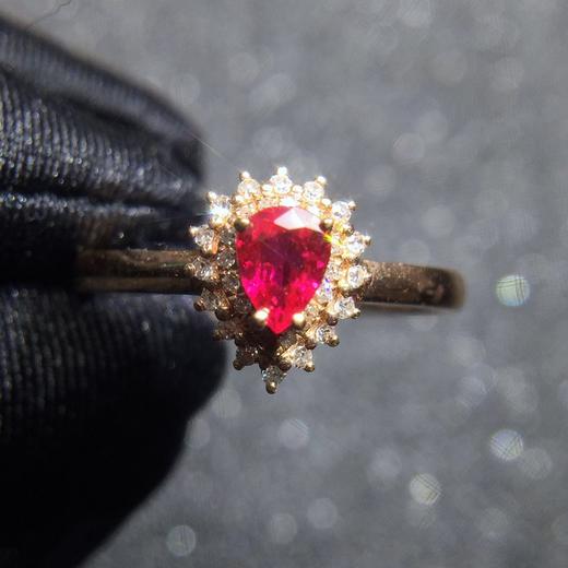 【54204】18k金镶钻红宝石戒指