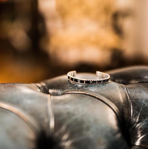 北京仓｜Speedometer-Black Steel-手镯［意大利设计师］ 商品图4