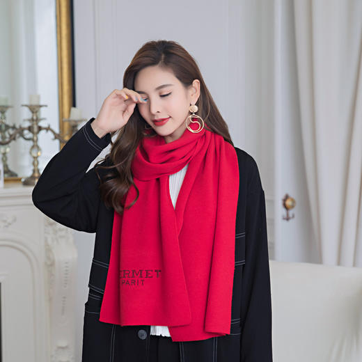 【围巾女】秋冬新款纯色仿羊绒围巾 女士加厚保暖百搭披肩两用 商品图2