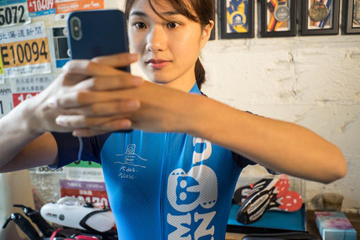 严素多功能TEE 世界和平骑行服 女款 轻量 短袖T恤 速干快干  严素态度 商品图1