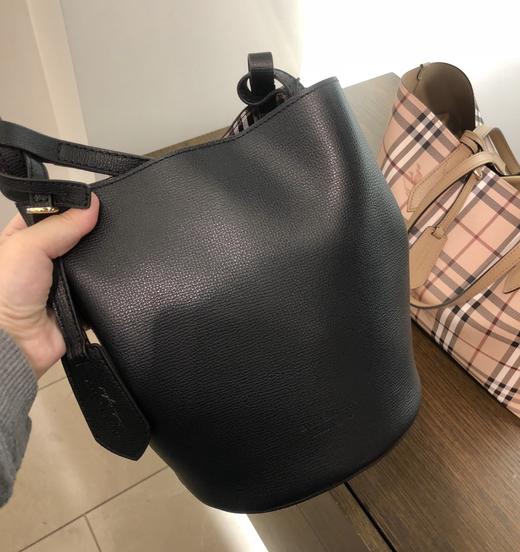 saleburberry巴宝莉经典女士小水桶包