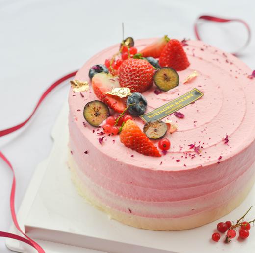 【草莓屋】草莓三旬。全草莓 戚风蛋糕（实物没有金箔哦！） 商品图1