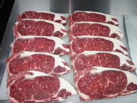进囗正关3A澳洲西冷牛排牛外脊整条称重