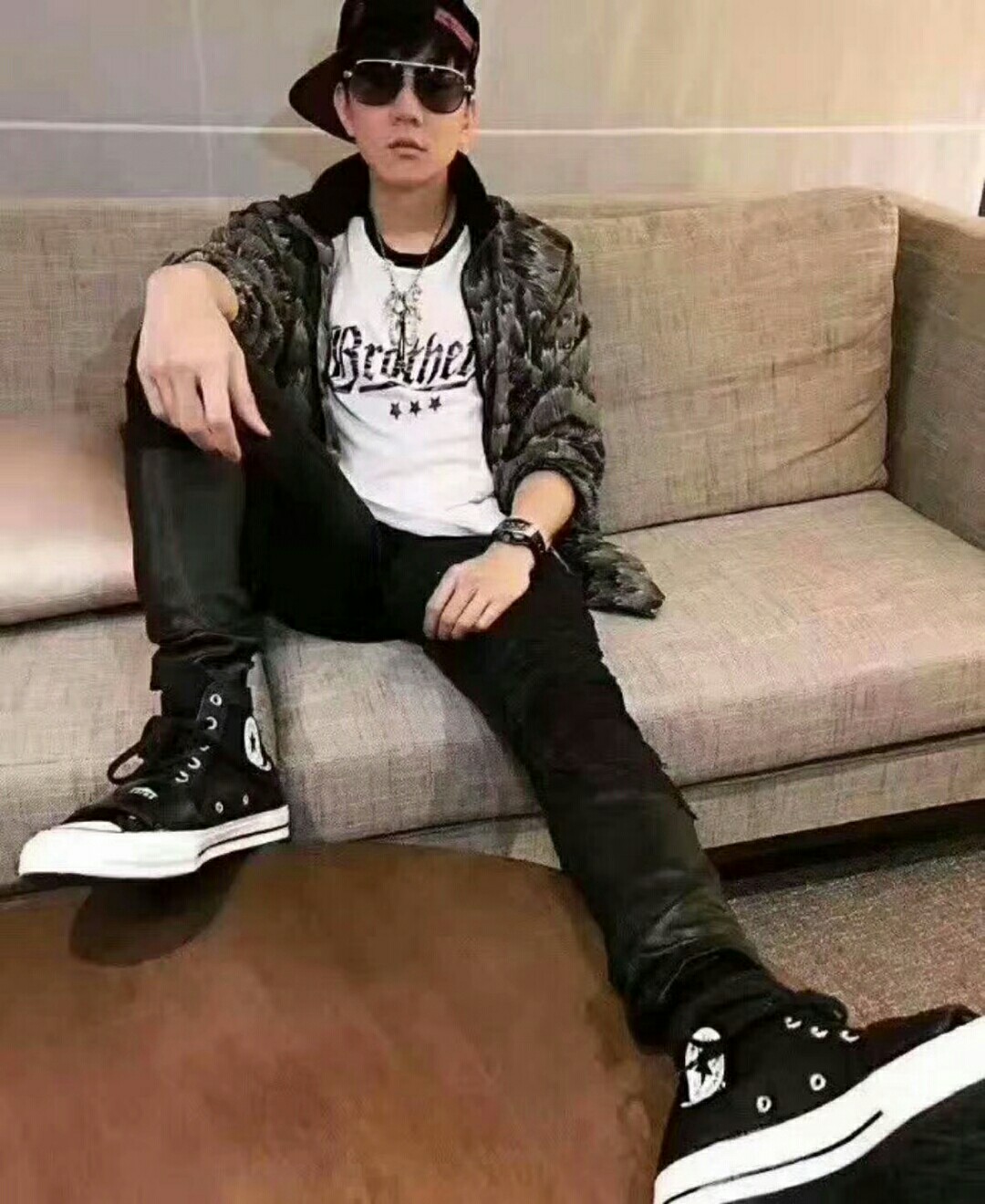 converse 各路大咖明星亲范联名款机车鞋 码数36-43