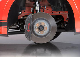 福特原厂野马GT刹车套件，2.3T升级6活塞Brembo卡钳，邮费到付