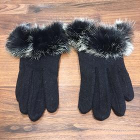 HFW1323002 黑色针织手套 羊毛 兔毛 锦纶 辅料：兔毛皮  手指花饰可划动ipad（原价288）