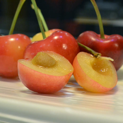 周三到货rainier蕾妮双j车厘子一箱9斤团购价328元500g399元一盒