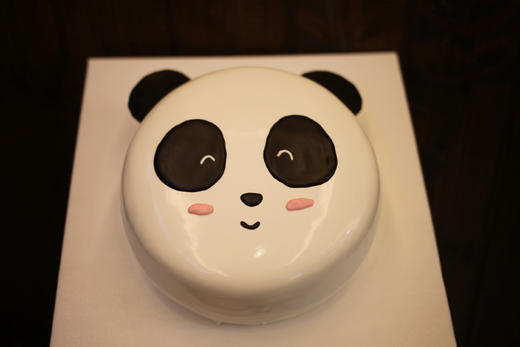立体造型蛋糕｜可爱熊猫，如图款式，新鲜水果，动物性淡奶油~ 商品图1