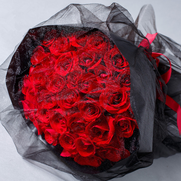鲜花33朵黑纱款红玫瑰鲜花花束tza09
