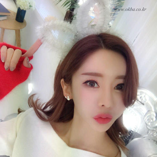 OKBA60128韩国饰品百变可爱兔耳朵毛毛发箍适合圣诞节游乐场游玩时佩戴 商品图1