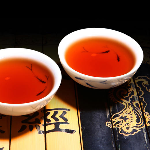 吉顺号勐海三年陈普洱熟茶七片整提购2499g 商品图3