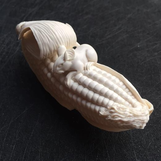 43905猛犸象牙玉米巧雕老鼠摆件