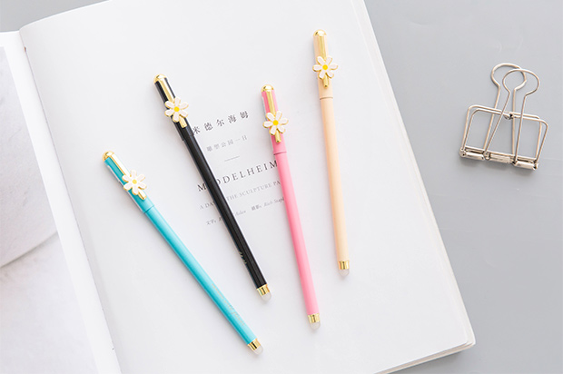 三年二班唯美少女心可擦笔05mm学生中性笔黑水笔可擦性魔易擦笔